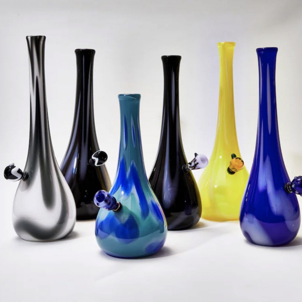 cool weed pieces | decorative bongs | vase bong | bong vase | flower vase bongs | artisan bongs | designer pipes | aesthetic pipes | modern bongs | cute weed bowl